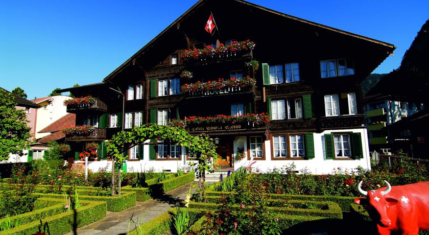 Фото 
Skyline Apartments
