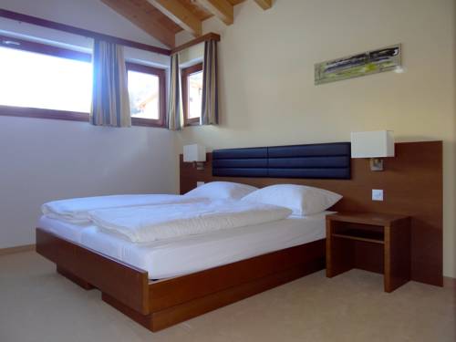 Фото 
SwissTech Hotel
