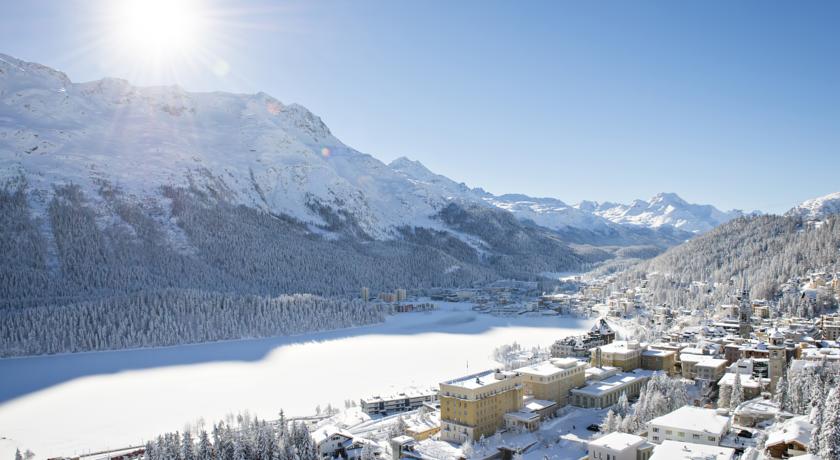 Фото 
Fairmont Le Montreux Palace

