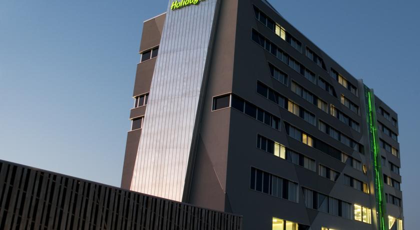 
Airhome Zug Neugasse Stadtzentrum
