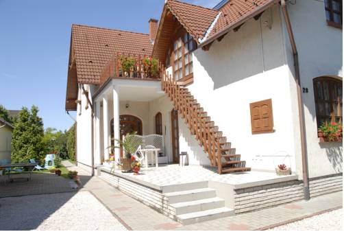 Фото 
Jázmin Panzió
