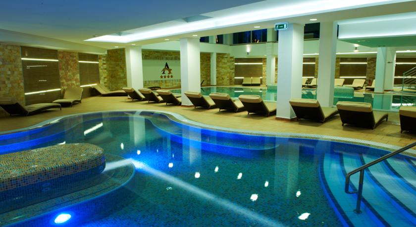 Фото 
Gyöngyvirág Apartmanház
