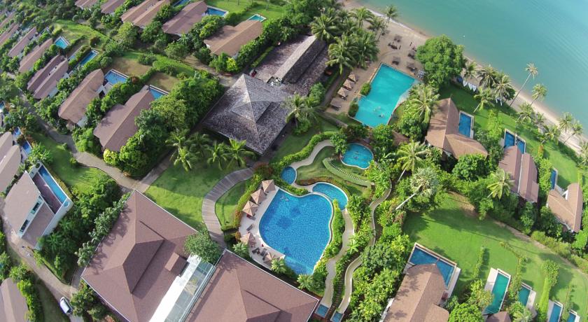 
The Village Coconut Island Beach Resort
