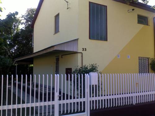 Фото 
Gyula Villa
