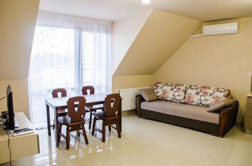 Фото 
Oleander Apartman
