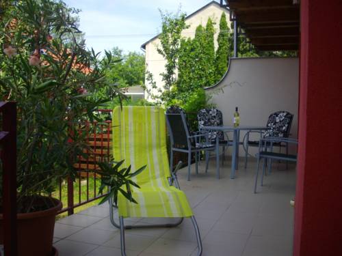 
Stay in Heviz Apartment

