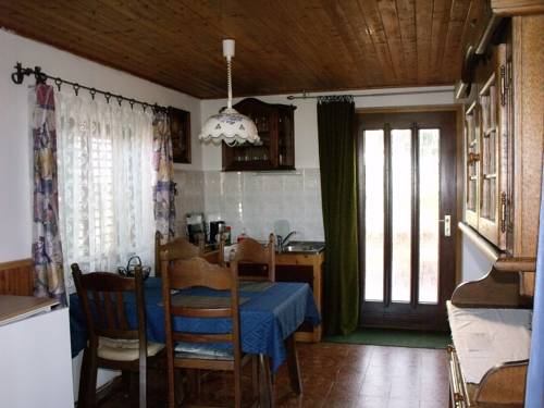 
Holiday Apartman Hévíz
