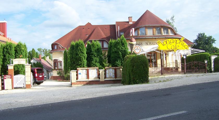 Фото 
Maya Guesthouse
