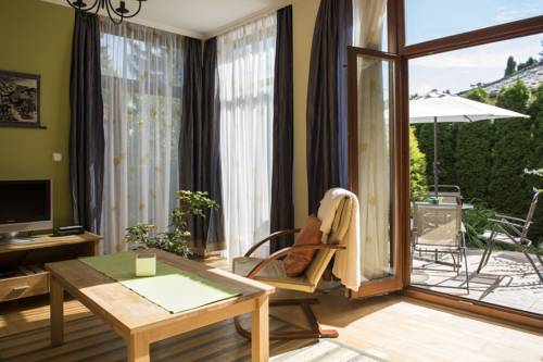 Фото 
Apartman Napsugár Vendégház Eger
