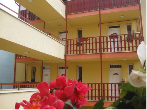 Фото 
Diána Vendégház
