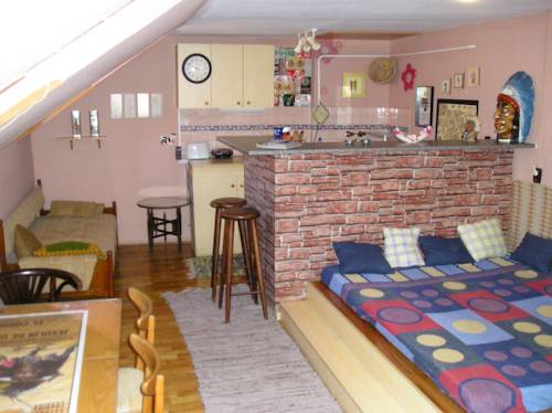 Фото 
Margaréta Apartman
