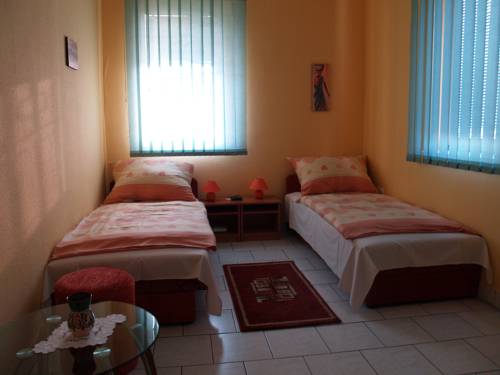 Фото 
Aphrodite Hotel
