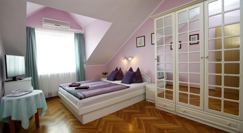 Фото 
Viktória apartmanok
