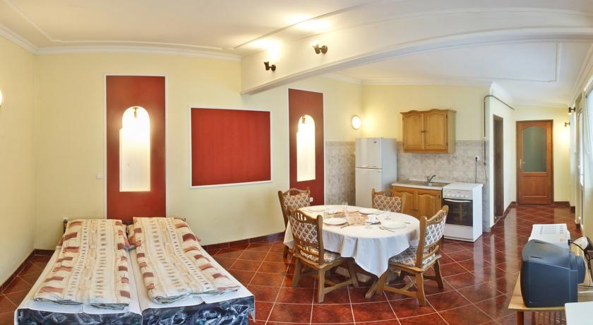 Фото 
Szent Orbán Panzió
