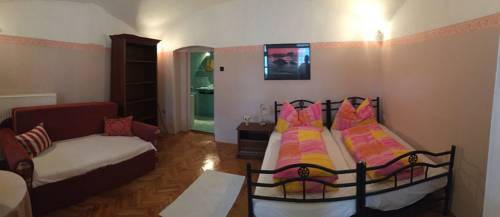 Фото 
Club MenDan Aparthotel
