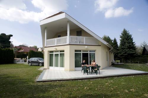 Фото 
Aurora Apartman
