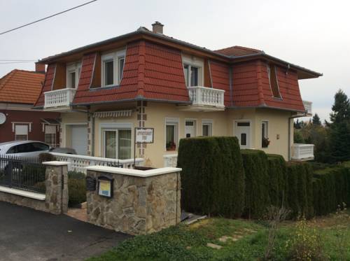 Фото 
Tóth Vendégház
