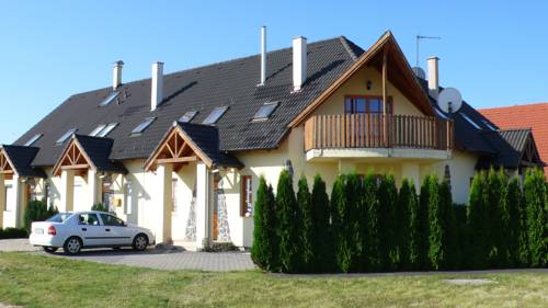 Фото 
Holiday Club Füred
