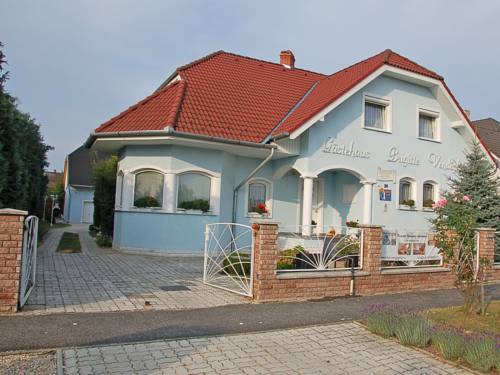 Фото 
Mediterran Ferienhaus
