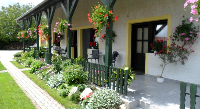 Фото 
Keith Lakewood Villa
