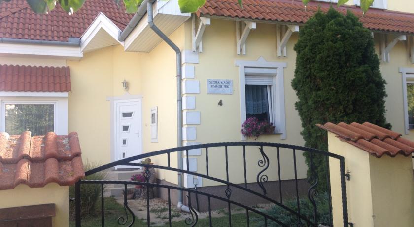 Фото 
Gutenberg Apartment
