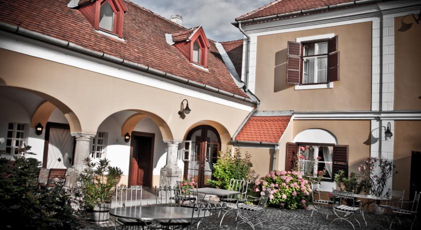 Фото 
Relax Apartment
