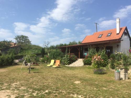 Фото 
Belvarosi Csodas Apartment
