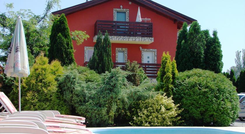 Фото 
Brindza Vendégház
