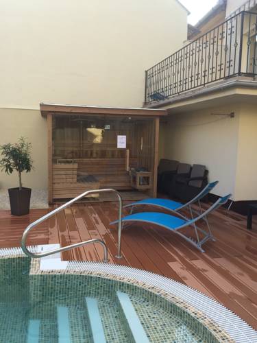 Фото 
Balu Apartman
