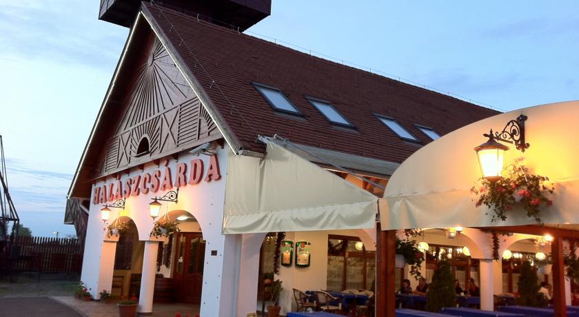 Фото 
Hunguest Hotel Nagyerdő
