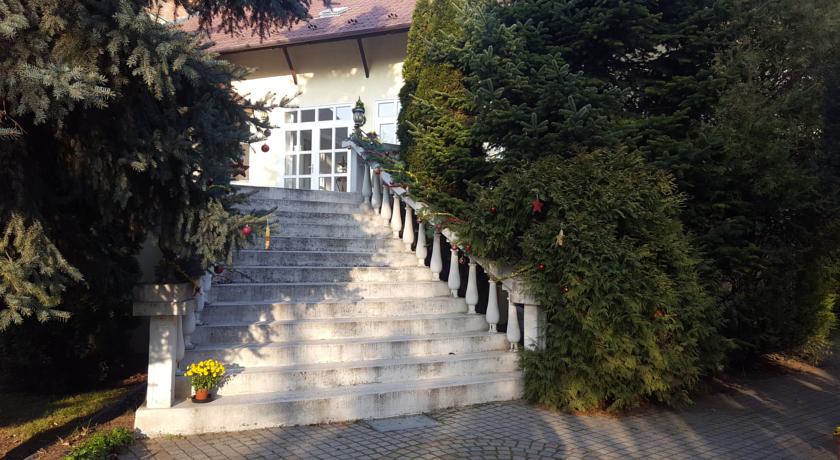 Фото 
Boutique Hotel Kristály
