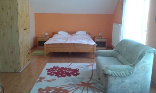 Фото 
Civis Gold Apartman
