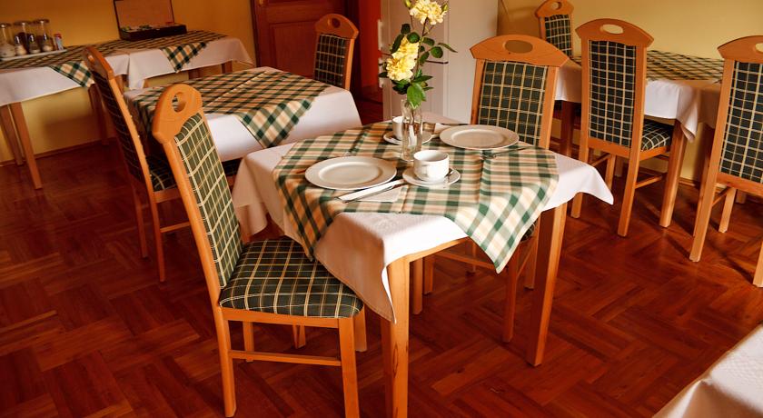 Фото 
Sopron Eszter Apartman
