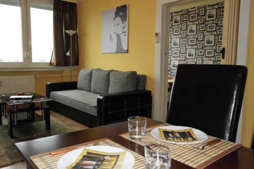 Фото 
Alpesi Apartman
