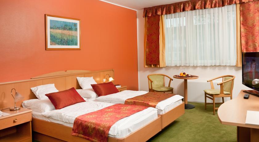 Фото 
Thermal Panzió és Étterem
