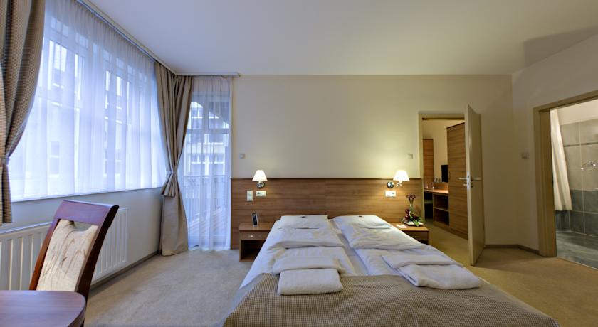 Фото 
Tölgyes Panzió És Étterem
