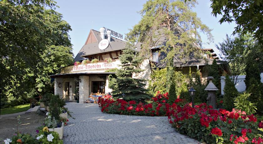 Фото 
Pompa Apartman
