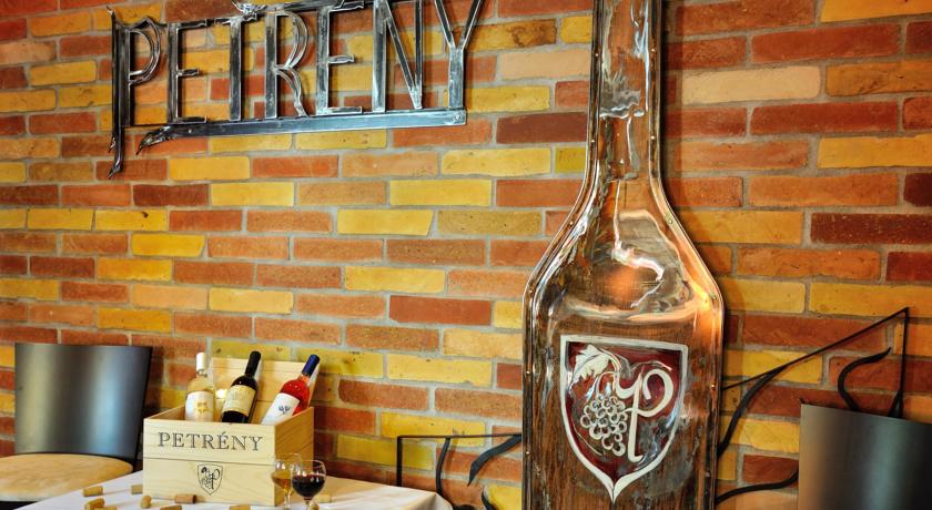 Фото 
Erdős Apartments
