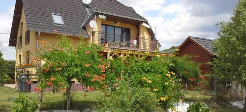 
Lillafüred Kapuja Hotel
