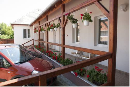 
Tenisz Apartment
