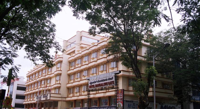 Фото 
Hotel Meghniwas
