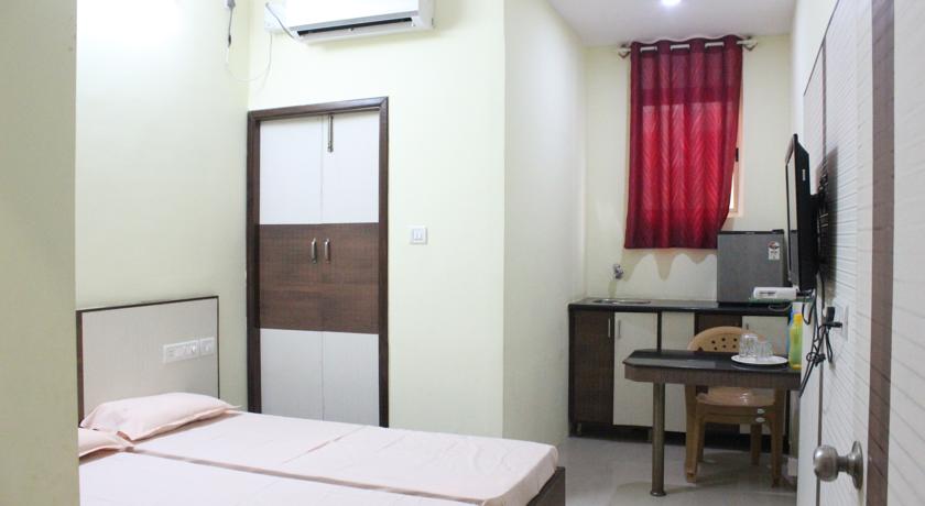 Фото 
Hotel H R Palace
