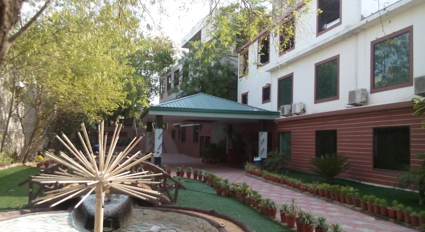 Фото 
Angson BnB Nungambakkam
