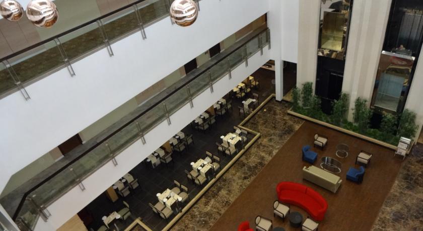 Фото 
Taj Kazura
