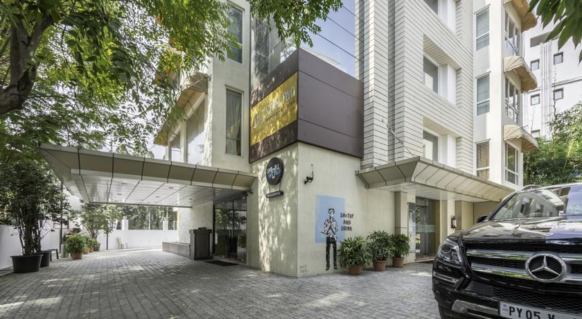 Фото 
Hotel Chennai Le Palace
