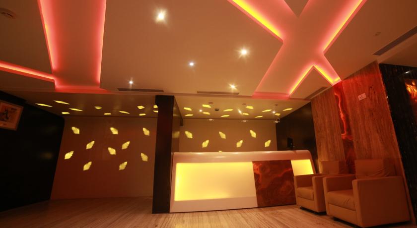 Фото 
Lalco Residency
