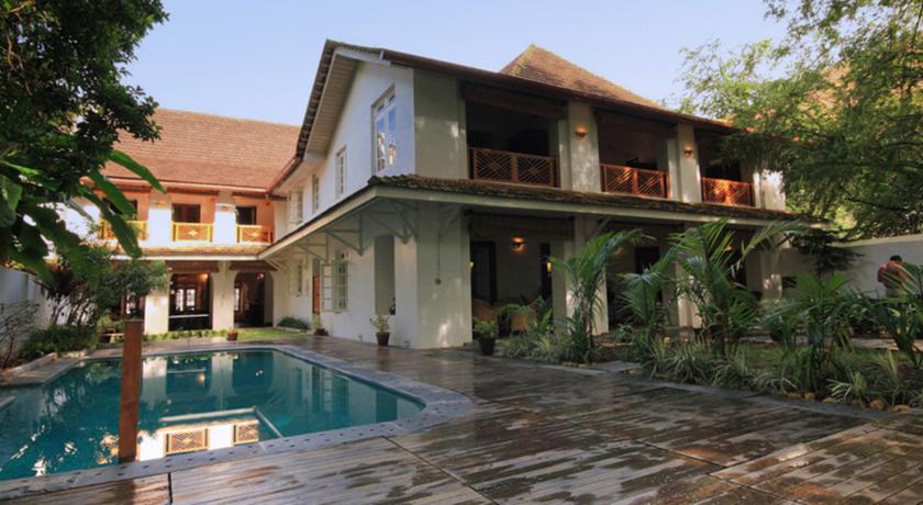 Фото 
33 Heritage Avenue
