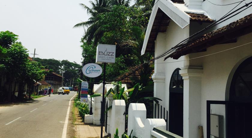 Фото 
The Center Hotel
