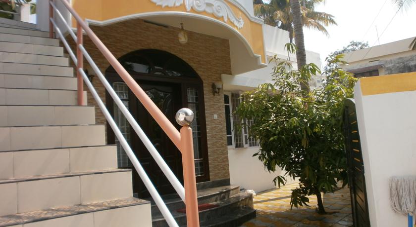 Фото 
Marian Castle Homestay
