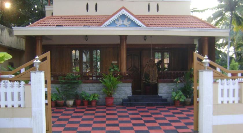 Фото 
Hotel Vishwa Chandra Palace
